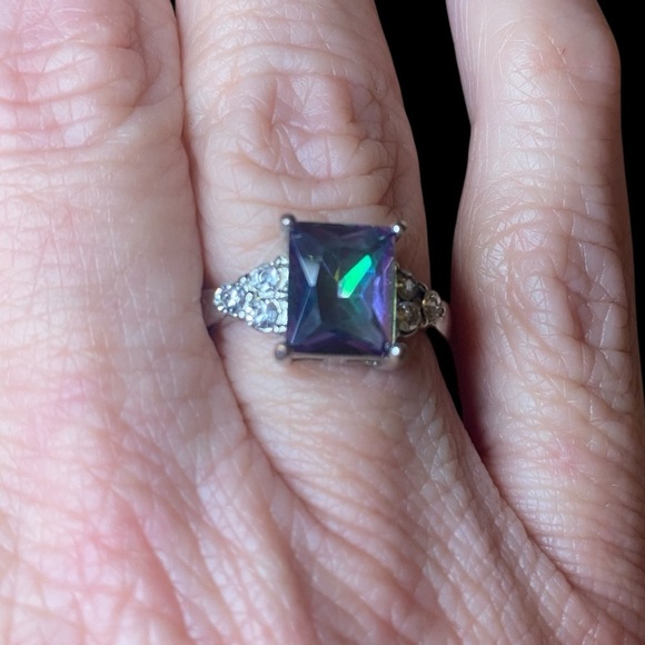 MYSTIC RAINBOW Ring Silver tone CZ 1 Large Stone, 6 Small Stones 4.2g Size 9 - Picture 6 of 6